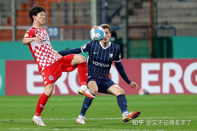关于美因茨足球俱乐部在保级战中实现重大突破的信息