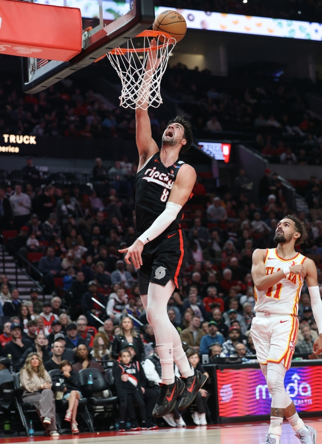 老鹰球员迎来爆发，场均数据飙升